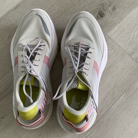 Sorel Explorer Blitz Leisure Lace Sneaker size 8 shoes - Picture 3 of 9